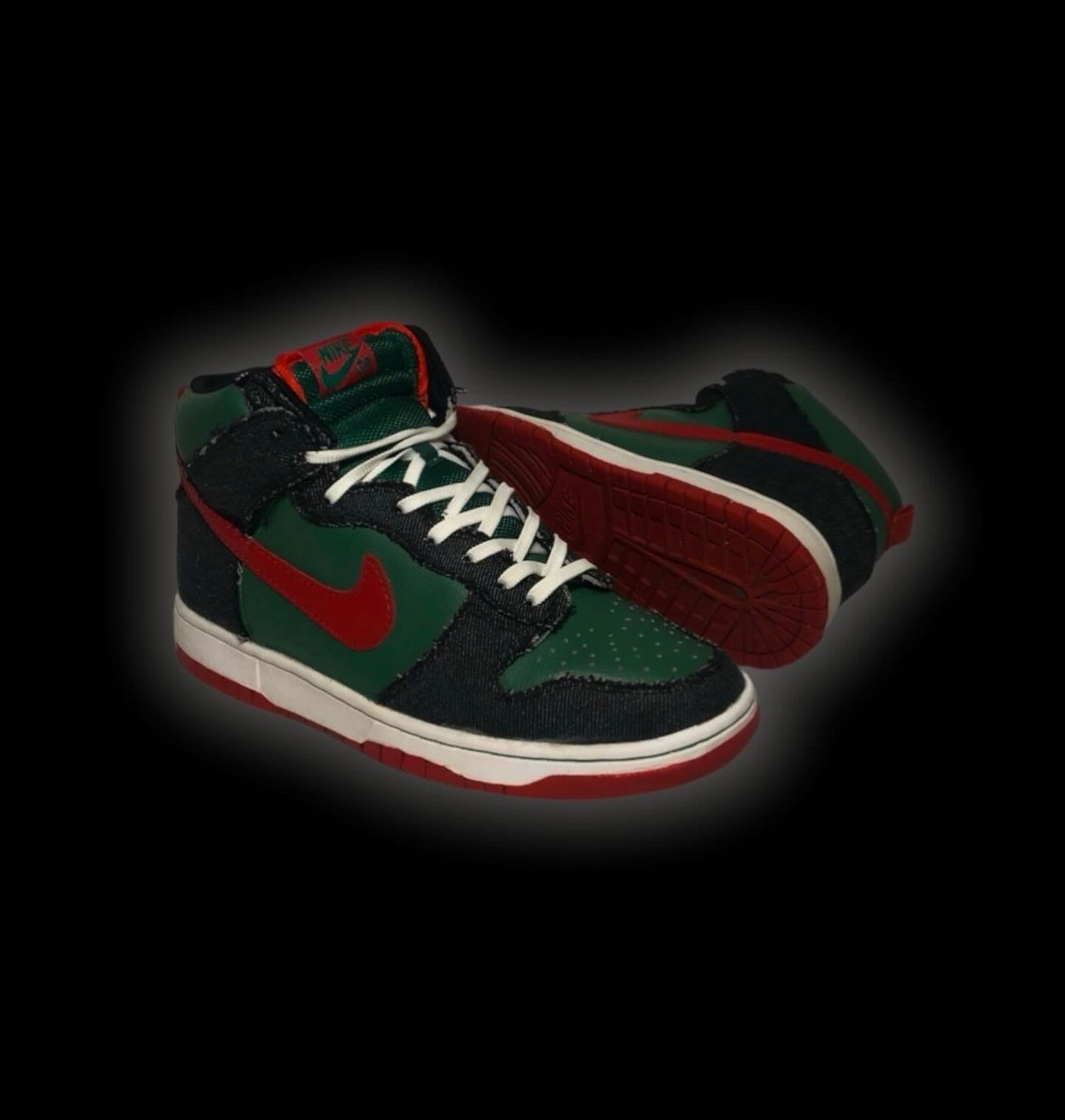 Nike SB Dunk High "Paprika" Friends&Familly